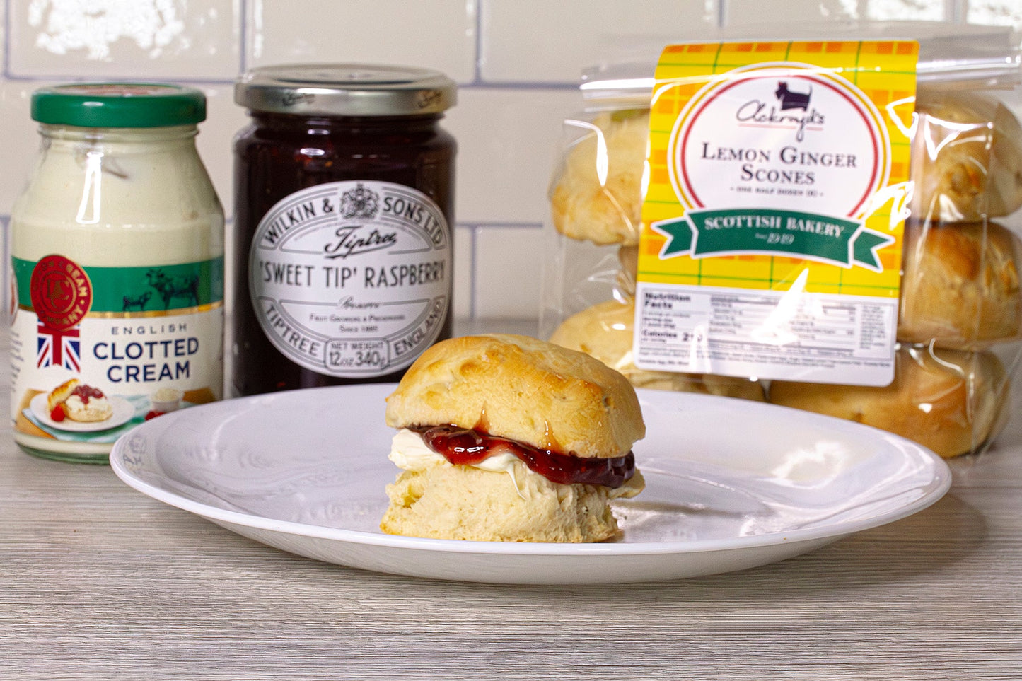 English Luxury Clotted Cream - Ackroyd's Scottish Bakery