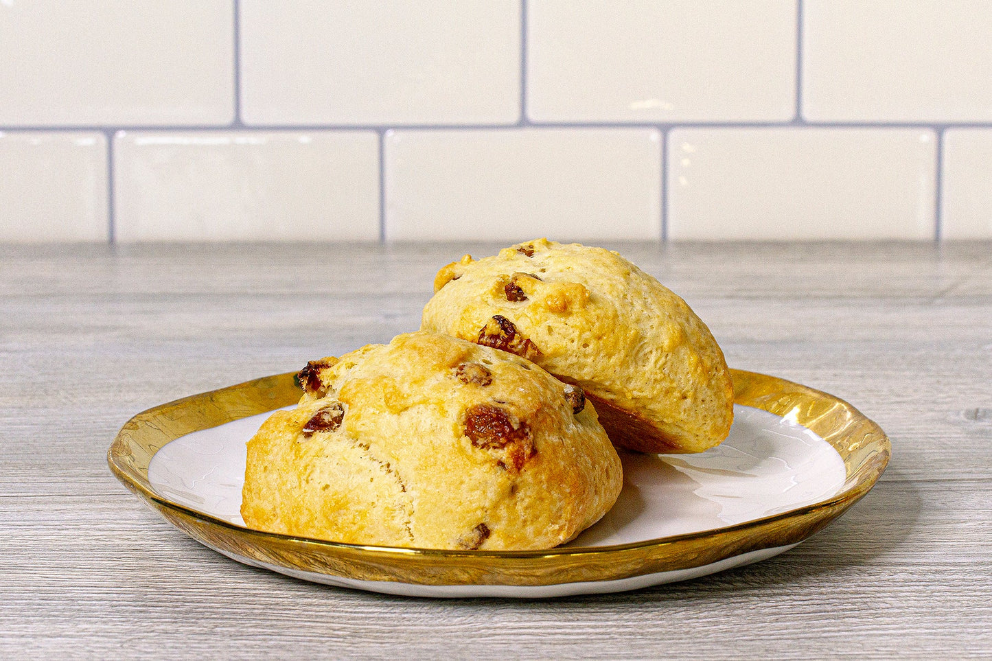 Ackroyd's Scones: Golden Raisin (6 Pack) - Ackroyd's Scottish Bakery