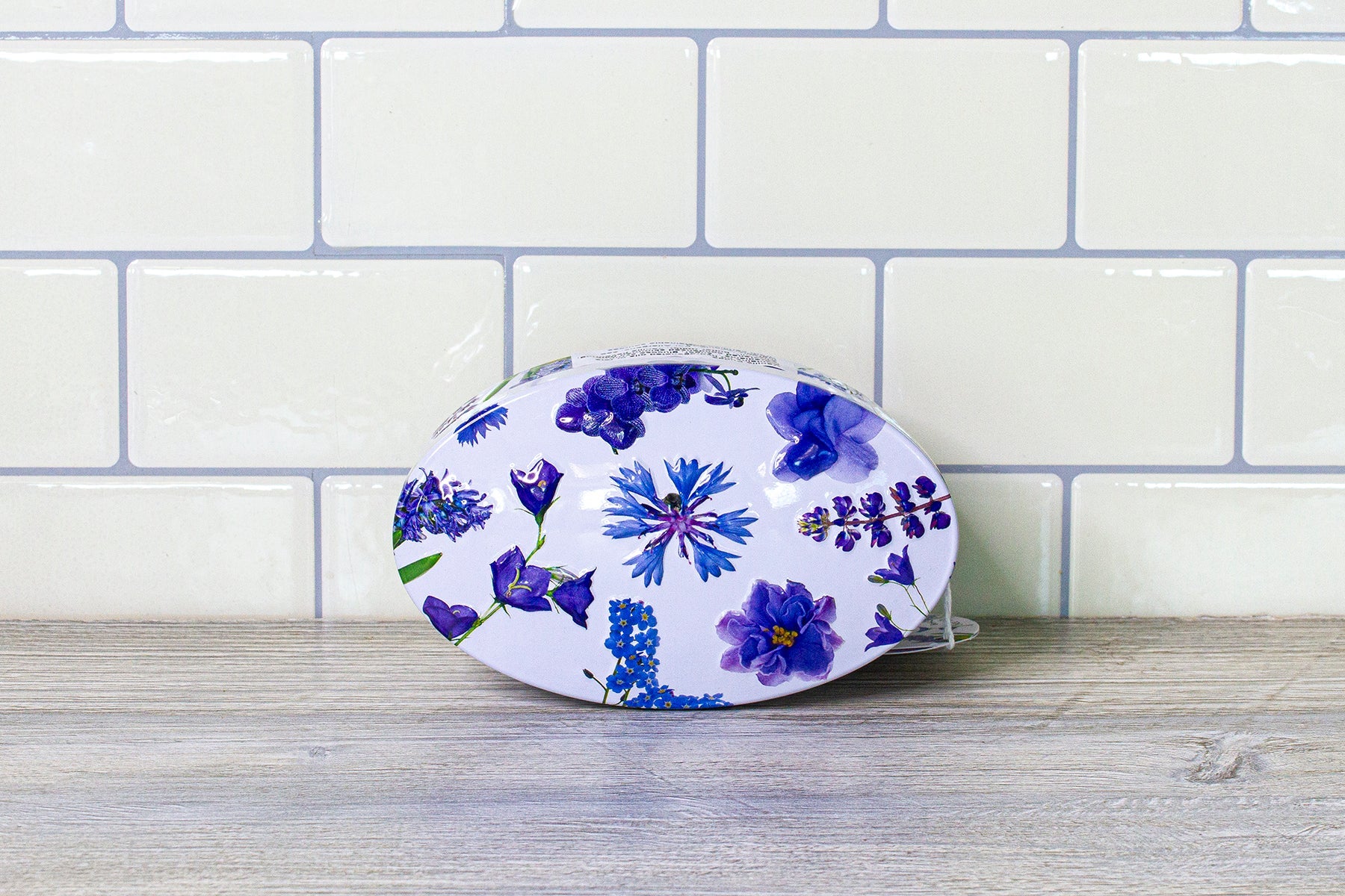 Gardiners Floral Vanilla Fudge Tin - Ackroyd's Scottish Bakery